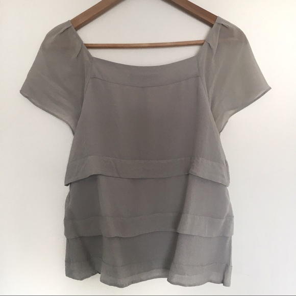 Banana Republic 100% Silk Tiered Shirt - Picture 5 of 5